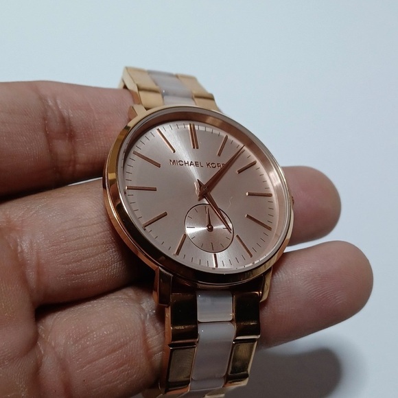 Michael Kors Ladies' Jaryn Rose Gold Tone and Acetate Watch MK3661 - Picture 5 of 8